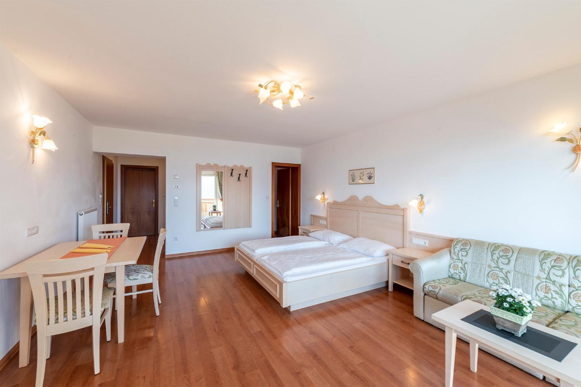 שנה Appartement Tschivon מראה חיצוני תמונה